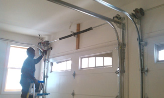 We fix garage doors in Smithtown